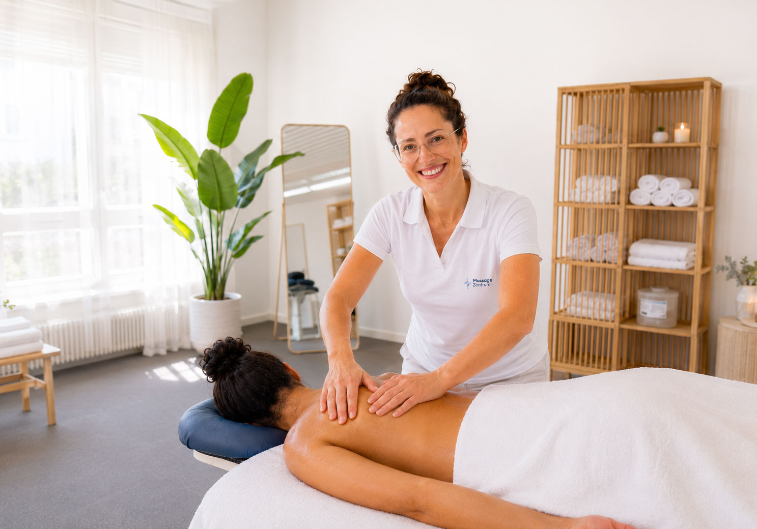 Therapeutische Massage im Massage Zentrum Volketswil
